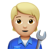 mechanic: medium-light skin tone